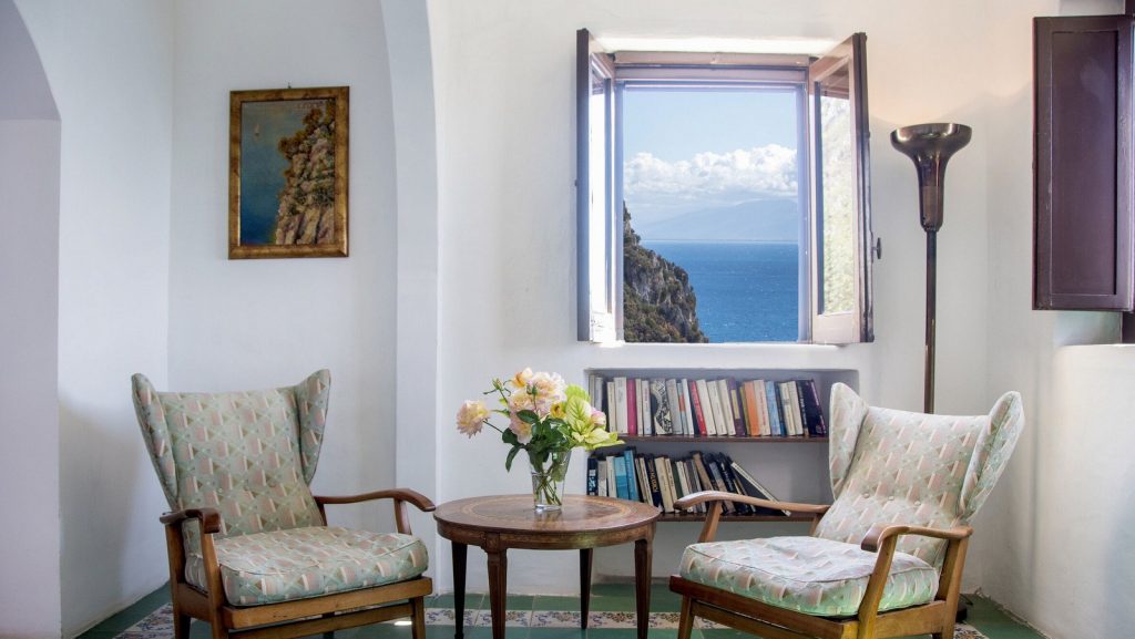 Reading Nook at Villa Torre