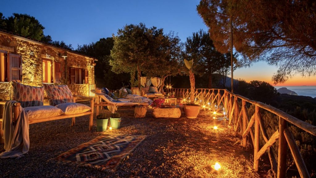 Villa Terre Di Bea at night