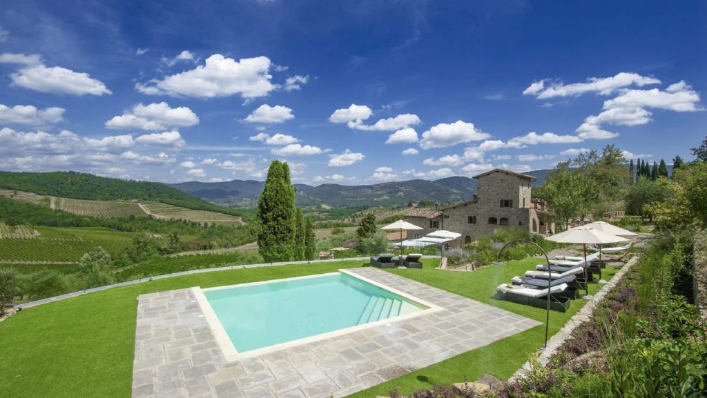 Villa La Marcellina pool view