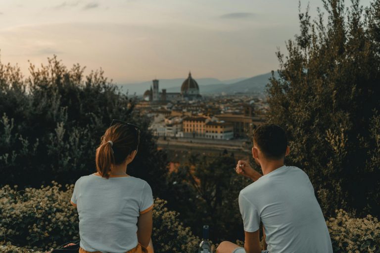 Escape to The City of Love: Charming 1-Bedroom Apartments in Florence for Couples